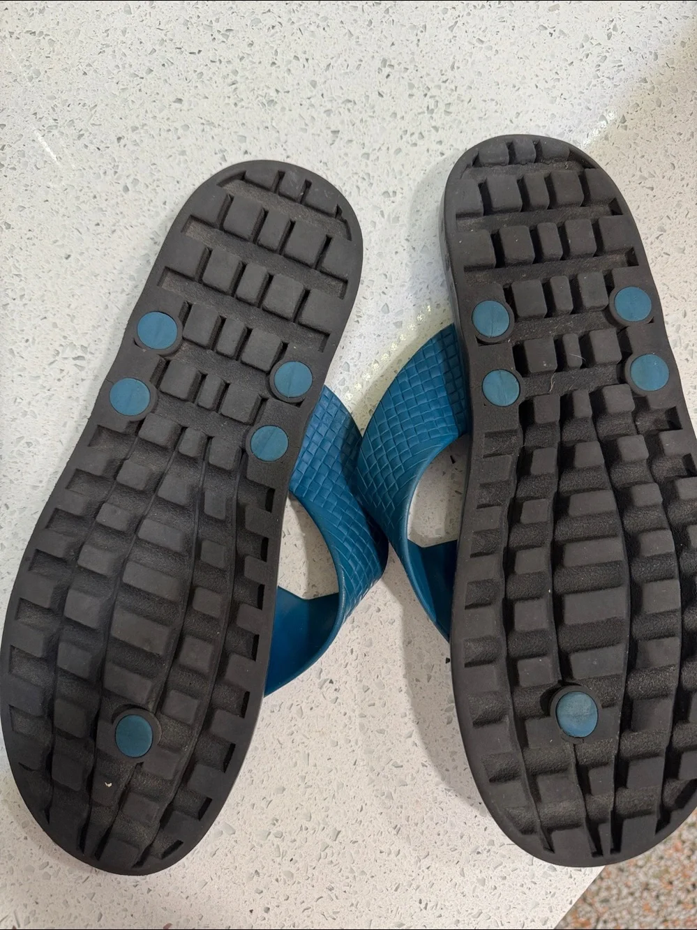 Reaction Kenneth Cole Blue Men's Flip Flop Sandals